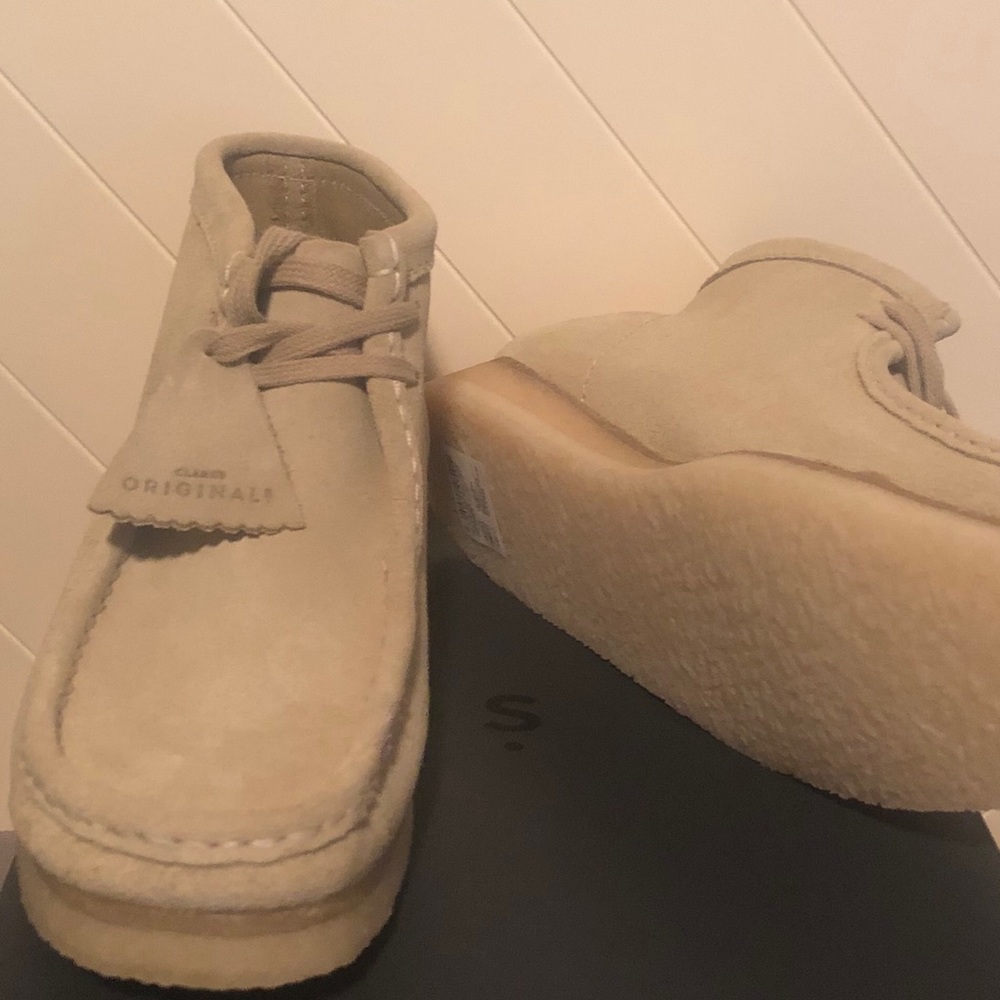 MENS CLARKS Wallabee